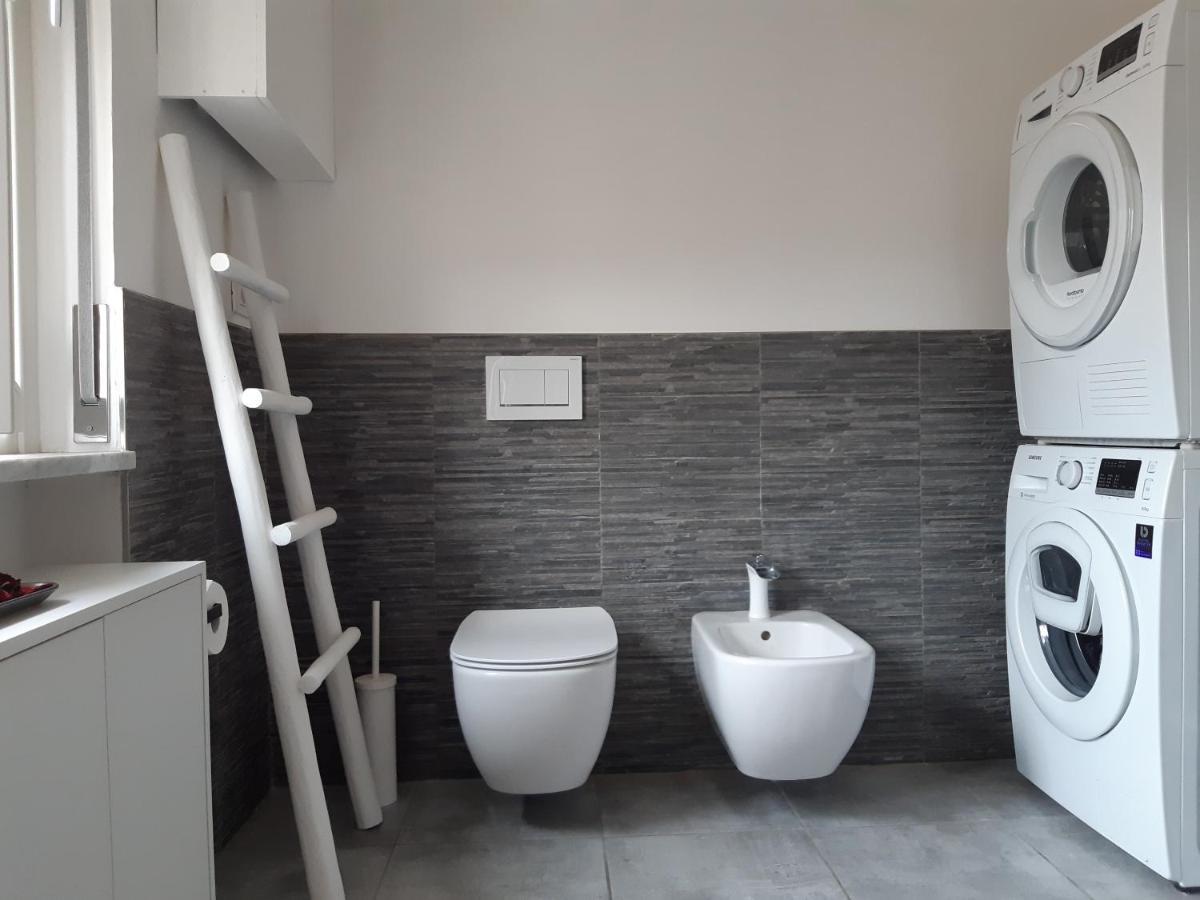 La Duchessa Hotel Alba  Luaran gambar